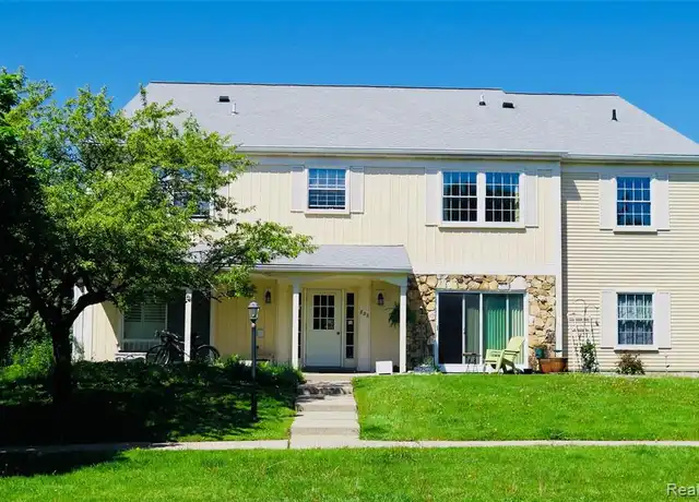 Property at 832 Bloomfield Village Blvd Unit F, Auburn Hills, MI, 48326, 2 beds, 1 bath, [object Object]