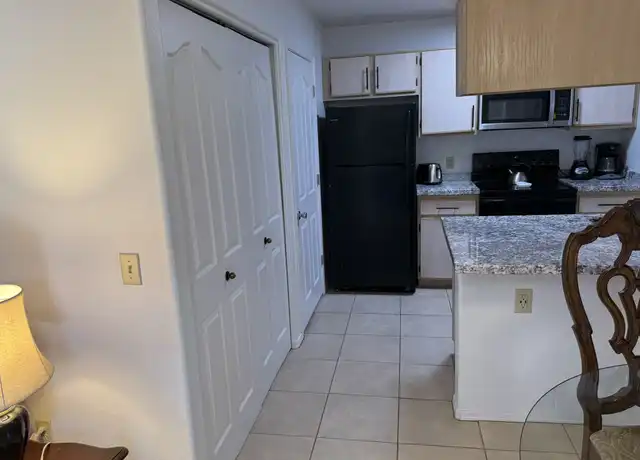 Property at 5751 N Kolb Rd #21208, Tucson, AZ, 85750, 1 bed, 1 bath, [object Object]