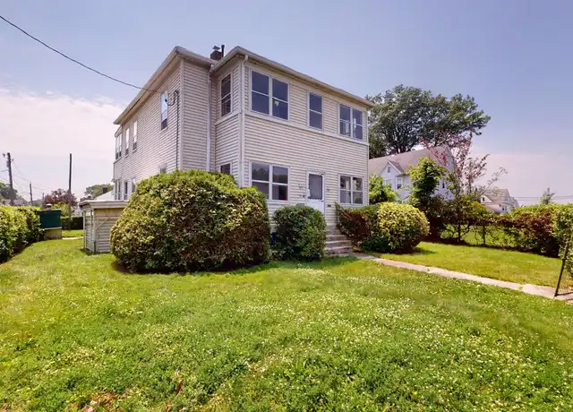 Property at 907 New Britain Ave, Hartford, CT, 06106, 3 beds, 2 baths, [object Object]
