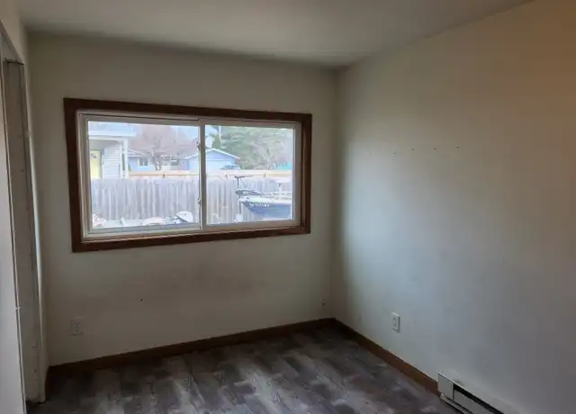 Property at 1611 Lynn Ave, Altoona, WI, 54720, 3 beds, 1 bath, [object Object]