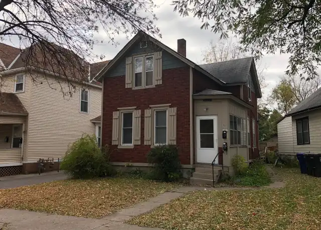 Property at 852 4th St E Unit 1, St Paul, MN, 55106, 2 beds, 1 bath, [object Object]