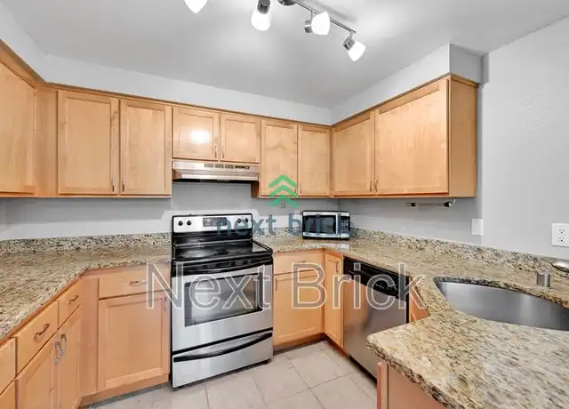 Property at 10015 NE 120th Ln Unit E102, Kirkland, WA, 98034, 1 bed, 1 bath, [object Object]