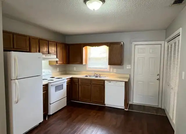 Property at 553 Corbin St Unit B-503D4, Jacksonville, NC, 28546, 2 beds, 1 bath, [object Object]