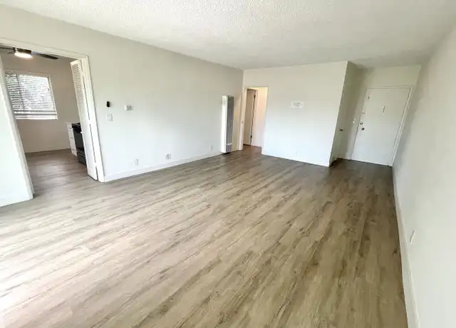Property at 1042 6th St Unit 14, Santa Monica, CA, 90403, 1 bed, 1 bath, [object Object]