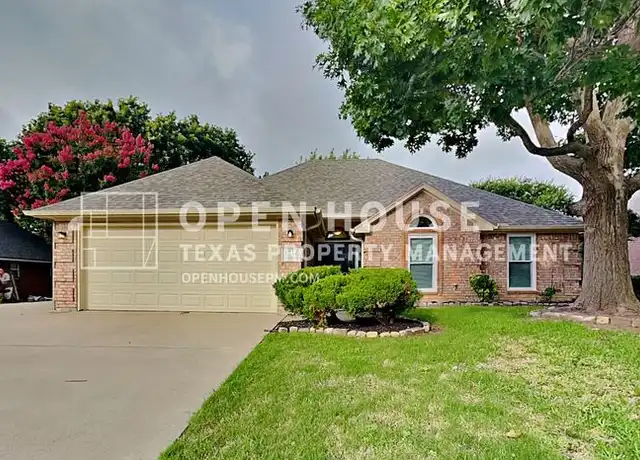 Property at 1117 Highcrest Dr, Burleson, TX, 76028, 3 beds, 2 baths, [object Object]