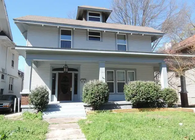 Property at 125 N Evergreen St, Memphis, TN, 38104, 5 beds, 2 baths, [object Object]