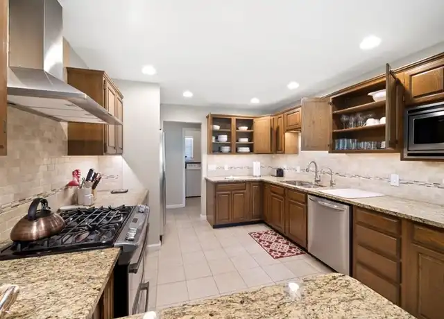 Property at 1206 Oakwood Dr, Broken Arrow, OK, 74011, 4 beds, 2 baths, [object Object]