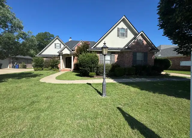 Property at 106 Horseguards Ave, Bossier City, LA, 71111, 5 beds, 3.5 baths, [object Object]