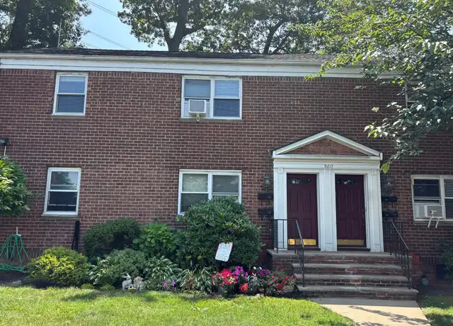 Property at 560 Tuckahoe Rd Unit 1B, Yonkers, NY, 10710, 2 beds, 1 bath, [object Object]