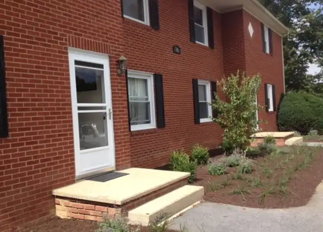 Property at 505 E College St Unit 6, Bridgewater, VA, 22812, 1 bed, 1 bath, [object Object]