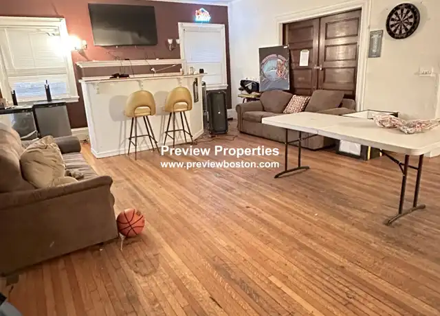 Property at 27 Orkney Rd Unit 1P, Boston, MA, 02135, 6 beds, 2.5 baths, [object Object]