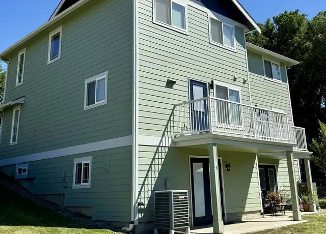 Property at 702 E Capitol Ave Unit 3, Ellensburg, WA, 98926, 1 bed, 1 bath, [object Object]