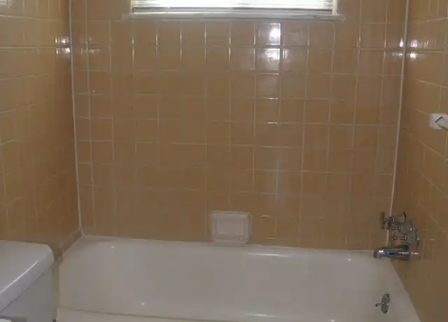 Property at 22450 Euclid Ave Unit CC 206, Euclid, OH, 44117, 2 beds, 1 bath, [object Object]