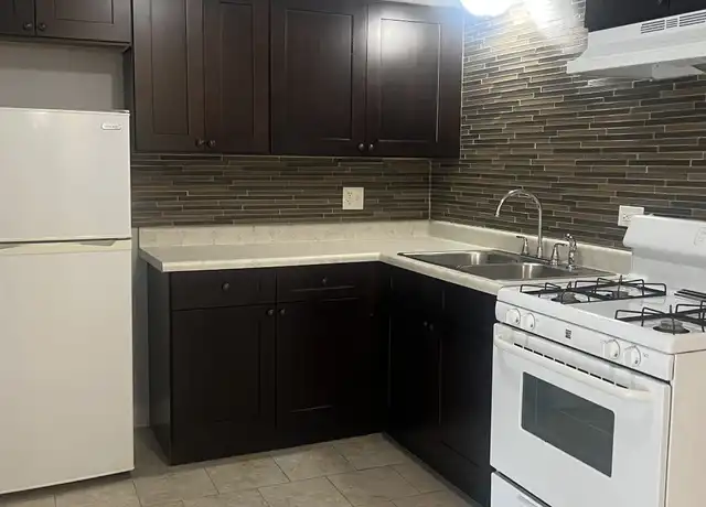 Property at 8641 S 82nd Ct Unit 3, Hickory Hills, IL, 60457, 1 bed, 1 bath, [object Object]