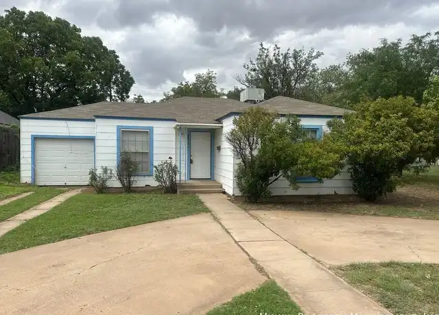Property at 2614 27th St, Lubbock, TX, 79410, 2 beds, 1 bath, [object Object]
