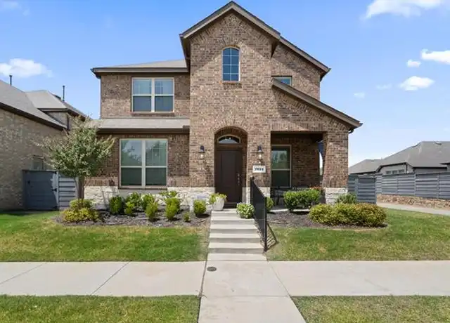 Property at 7012 Willow Thorne Dr, Aubrey, TX, 76227, 4 beds, 2.5 baths, [object Object]