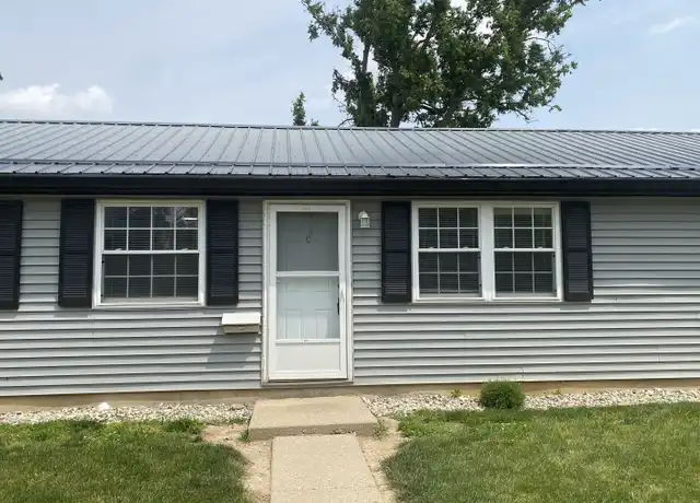 Property at 904 Sloan St, Crawfordsville, IN, 47933, 1 bed, 1 bath, [object Object]