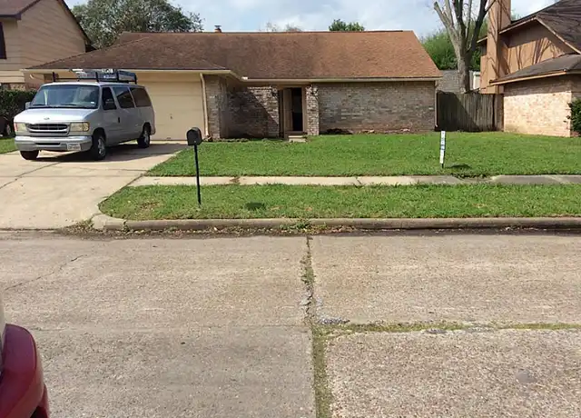 Property at 16418 Quail Park Dr, Missouri City, TX, 77489, 4 beds, 2 baths, [object Object]