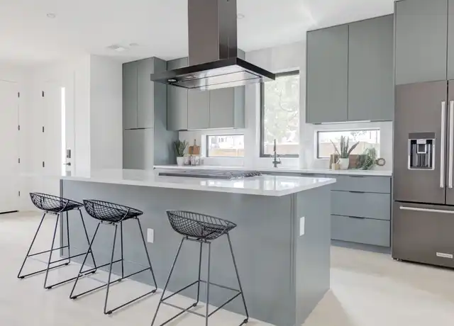 Property at 3300 E Martin Luther King Jr Blvd Unit A, Austin, TX, 78721, 3 beds, 2.5 baths, [object Object]