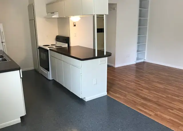 Photo of 801 W Lynn St, Austin, TX 78703