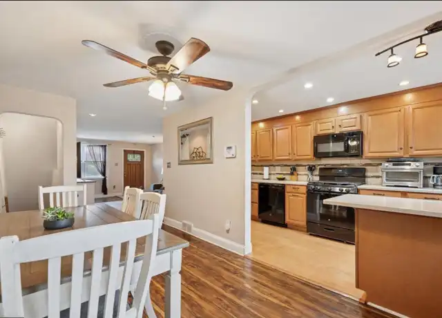 Property at 5238 Gramercy Dr, Clifton Heights, PA, 19018, 3 beds, 2 baths, [object Object]