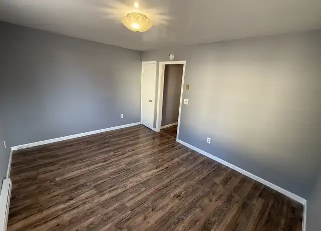 Property at 52 Crown St, Naugatuck, CT, 06770, 2 beds, 1 bath, [object Object]