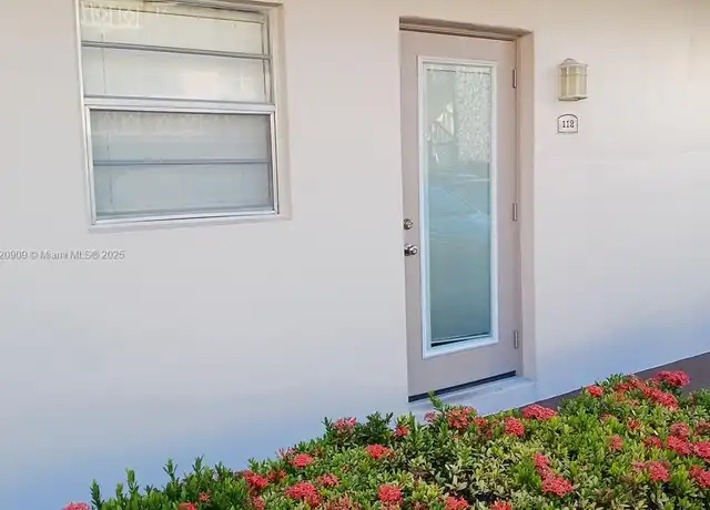 Property at 5181 W Oakland Park Blvd #112, Lauderdale Lakes, FL, 33313, 1 bed, 1 bath, [object Object]