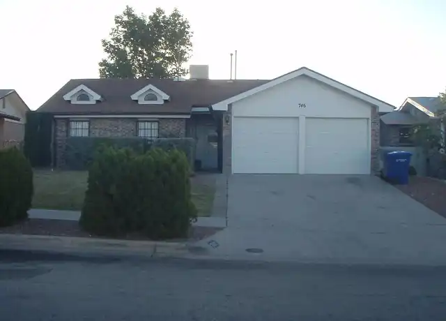 Property at 746 Martha Gale Dr, El Paso, TX, 79912, 3 beds, 2 baths, [object Object]