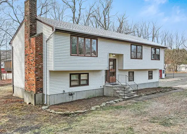 Property at 129 Dowd Ave, Canton, CT, 06019, 3 beds, 2 baths, [object Object]