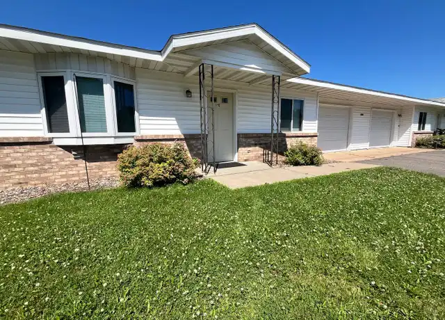 Property at 1140 Glenn Pl Apt C, Eau Claire, WI, 54703, 2 beds, 1 bath, [object Object]