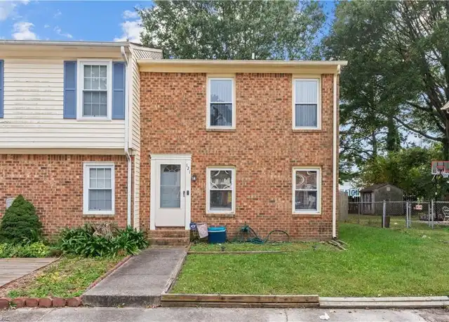Property at 121 Elmhurst Ct, Portsmouth, VA, 23701, 3 beds, 1.5 baths, [object Object]
