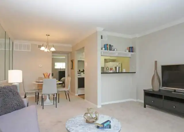 Property at 2338 W 18th St Unit 2047, Houston, TX, 77008, 2 beds, 2 baths, [object Object]
