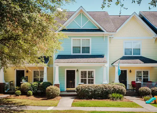 Property at 104 Hampton Forest Dr, Columbia, SC, 29209, 2 beds, 2.5 baths, [object Object]