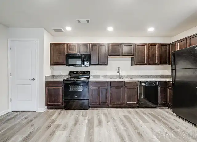 Property at Foxhill Ridge Apartments - 1815 Reedy Way, Columbia, TN, 38401, 1 bed, 1 bath, [object Object]