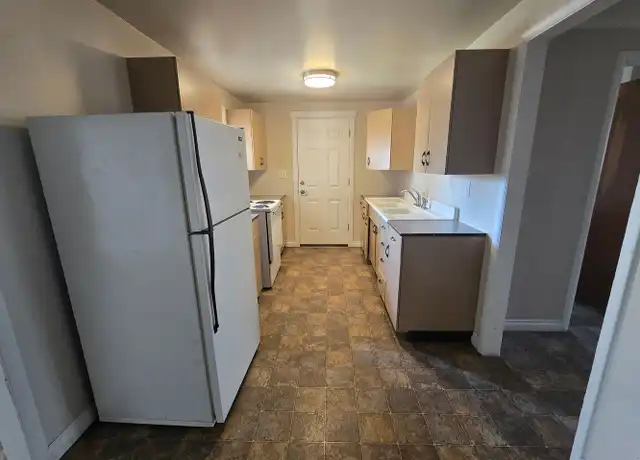 Property at 319 H St SE Unit B1, Quincy, WA, 98848, 2 beds, 1 bath, [object Object]