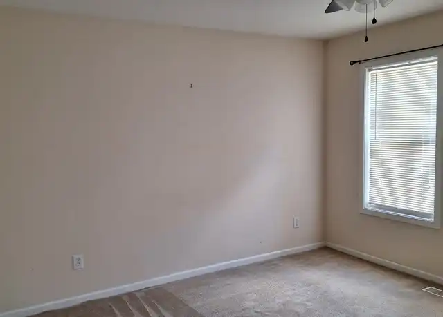 Property at 1102 22nd St NE #605, Hickory, NC, 28601, 2 beds, 1.5 baths, [object Object]