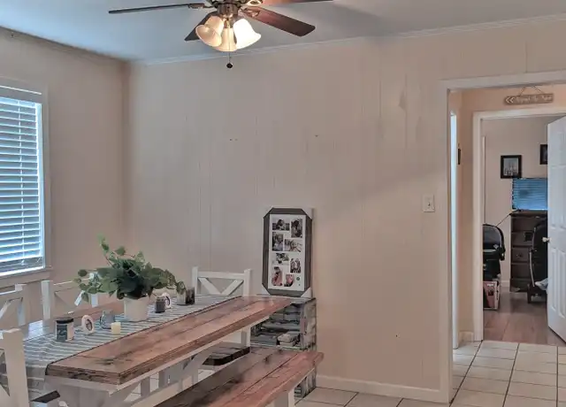 Property at 2708 Sunset Dr, Hattiesburg, MS, 39402, 2 beds, 1 bath, [object Object]