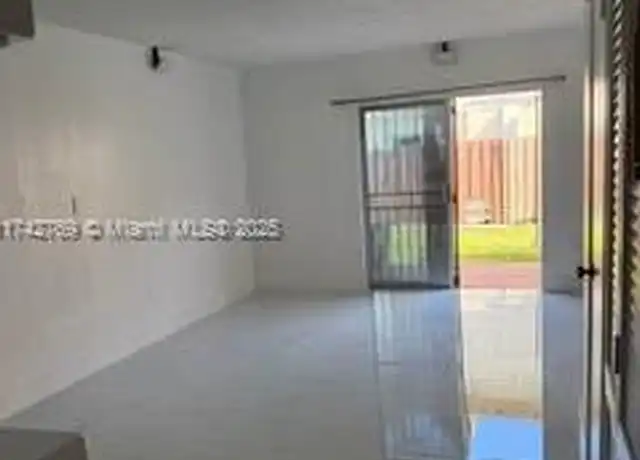 Property at 21 SW 109th Ave Unit B5, Miami, FL, 33174, 2 beds, 1.5 baths, [object Object]