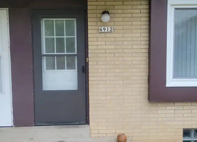 Property at 6910 N 43rd St Unit 6912, Milwaukee, WI, 53209, 3 beds, 1.5 baths, [object Object]