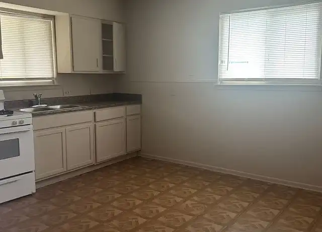 Property at 2129 Pat Booker Rd Unit 11, Universal City, TX, 78148, 3 beds, 1 bath, [object Object]