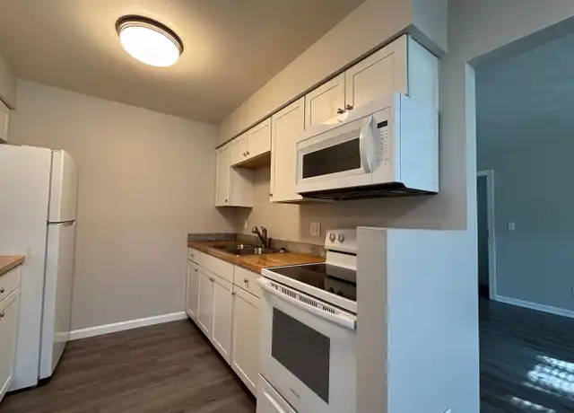 Property at 1420 Lehigh Station Rd Apt 2, Henrietta, NY, 14467, 1 bed, 1 bath, [object Object]