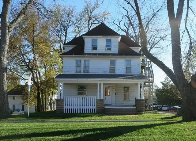 Property at 710 W Seerley Blvd, Cedar Falls, IA, 50613, 3 beds, 2 baths, [object Object]