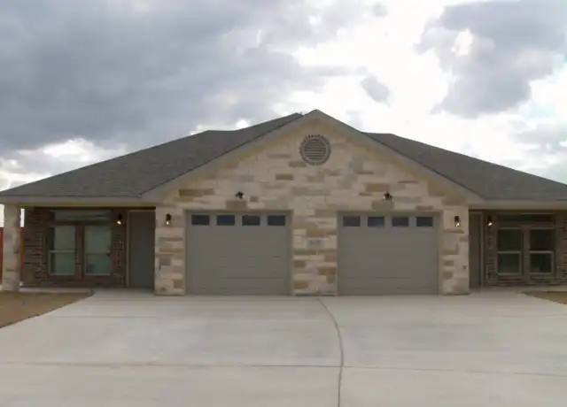Property at 5605 Settlers Ct Unit A, Killeen, TX, 76549, 3 beds, 2 baths, [object Object]