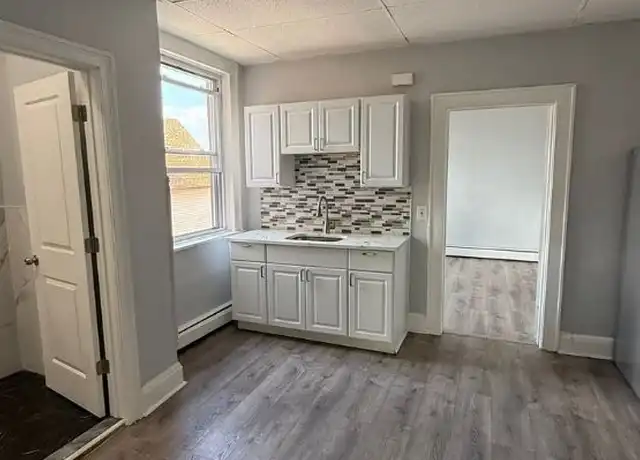 Property at 134 E Jersey St Unit 11 3BR, Elizabethport, NJ, 07206, 3 beds, 1 bath, [object Object]