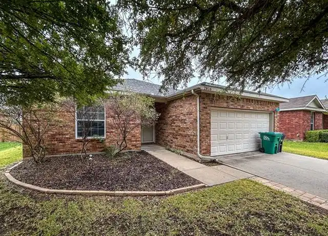 Property at 2816 Weslayan Dr, Denton, TX, 76210, 3 beds, 2 baths, [object Object]