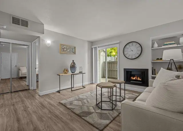 Photo of 8842 Winding Way, Fair Oaks, CA 95628