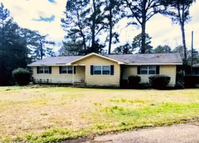 Property at 1817 Wisteria Dr, Jackson, MS, 39204, 3 beds, 2 baths, [object Object]