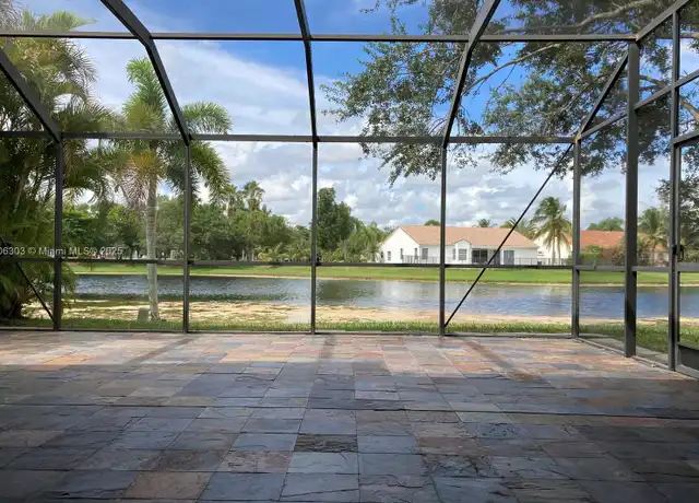 Property at 460 Cameron Dr, Weston, FL, 33326, 3 beds, 2.5 baths, [object Object]