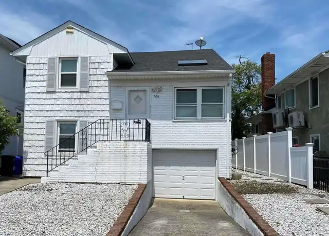 Property at 555 E State St, Long Beach, NY, 11561, 1 bed, 1 bath, [object Object]