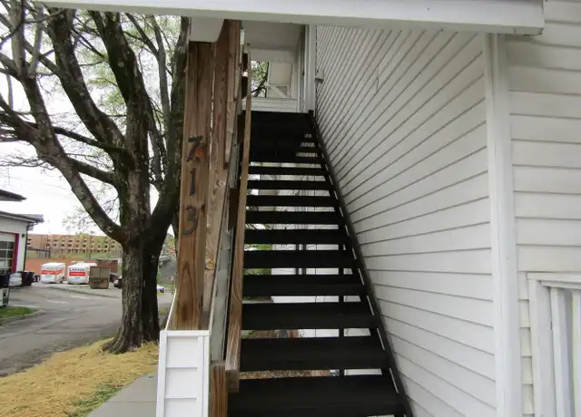 Property at 713 Neff St, Maryville, TN, 37804, 1 bed, 1 bath, [object Object]